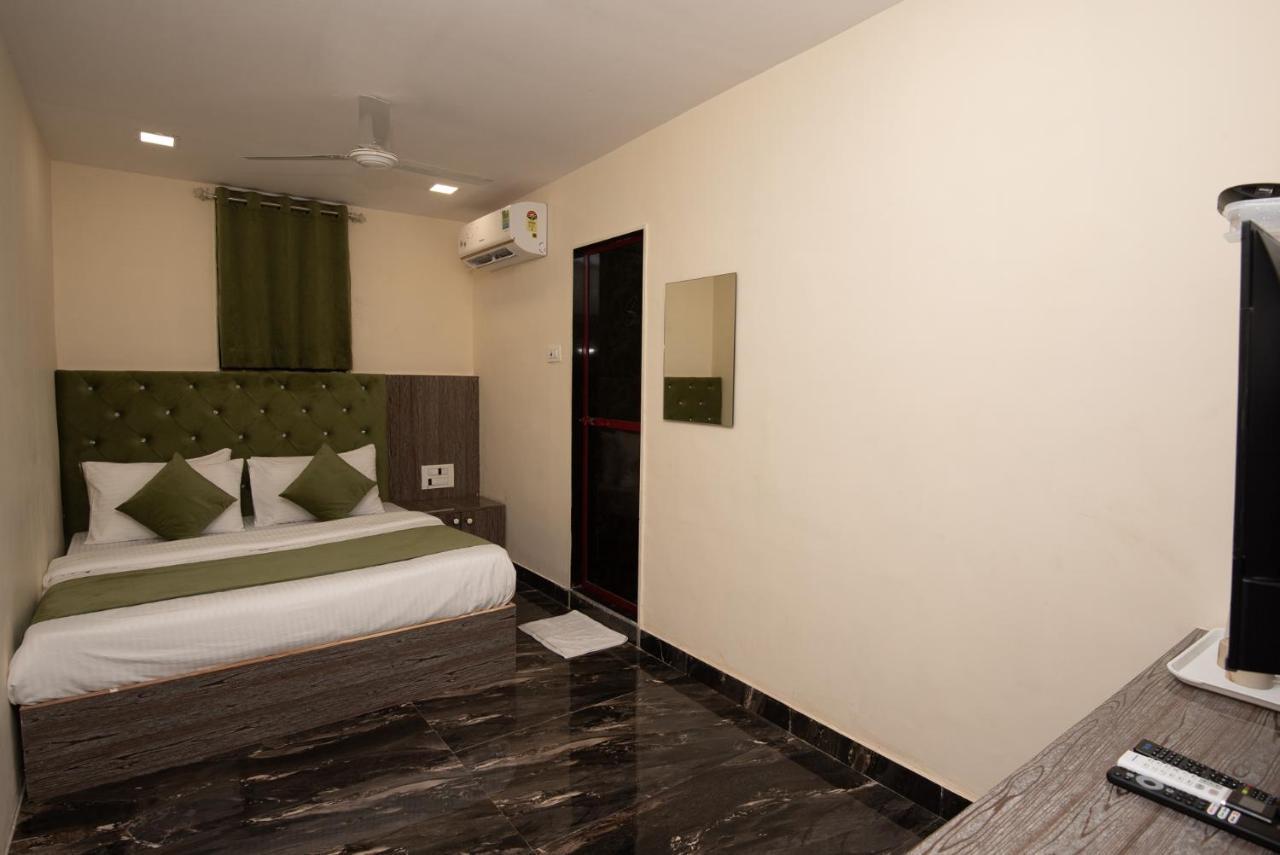 Hotel Priceless Suite Bombay Exhibition Centre Goregaon West Mumbai Exterior photo