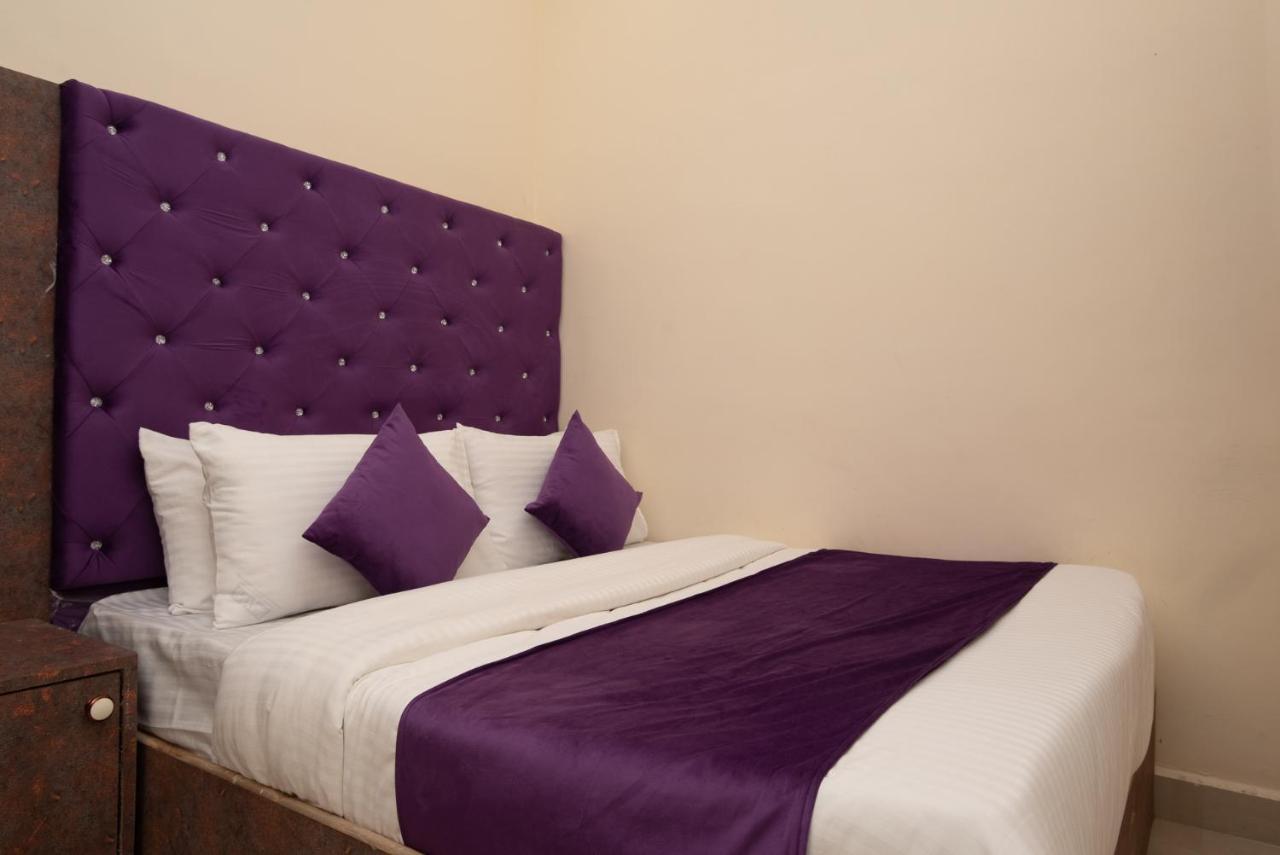 Hotel Priceless Suite Bombay Exhibition Centre Goregaon West Mumbai Exterior photo