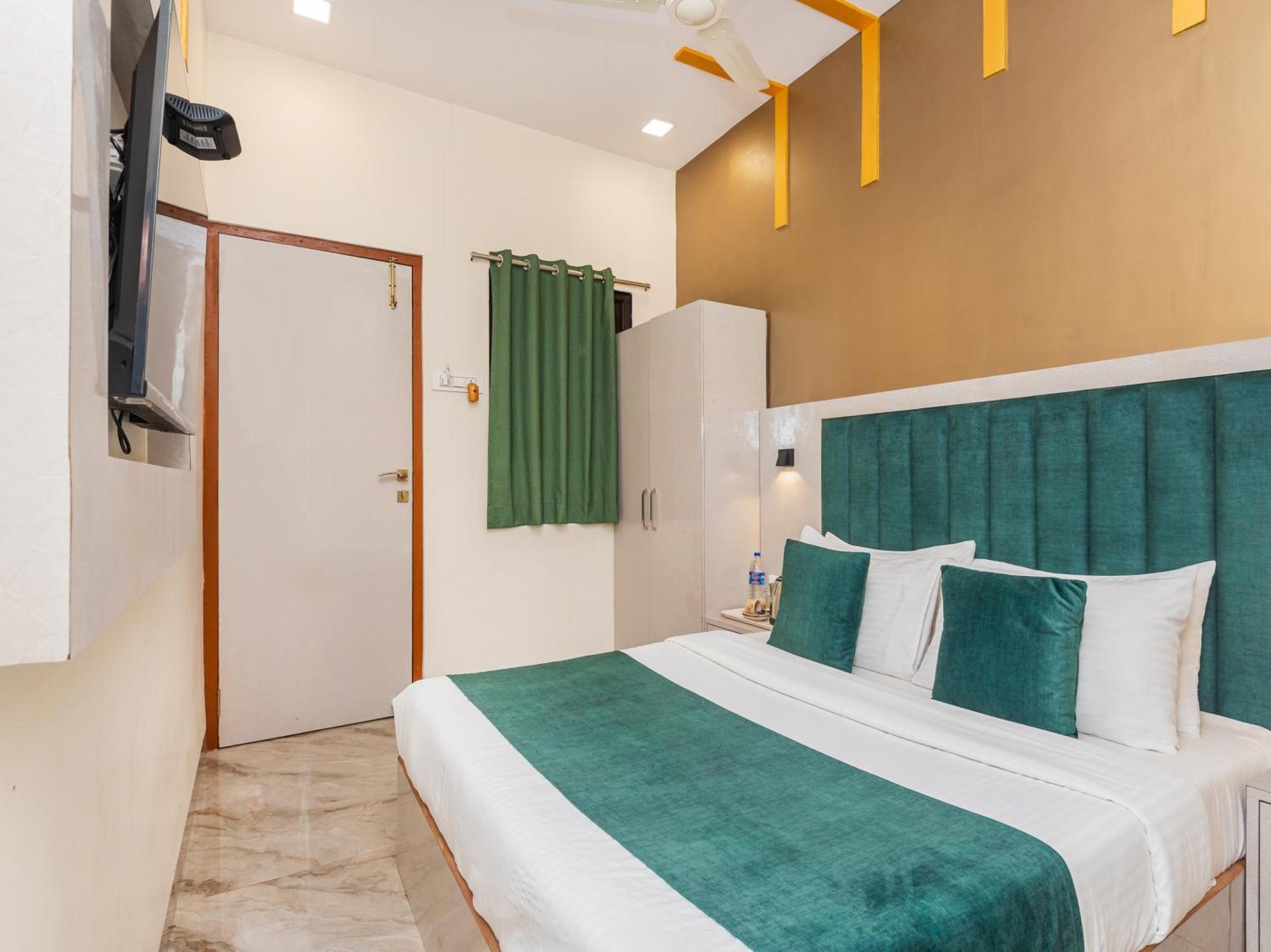 Hotel Priceless Suite Bombay Exhibition Centre Goregaon West Mumbai Exterior photo