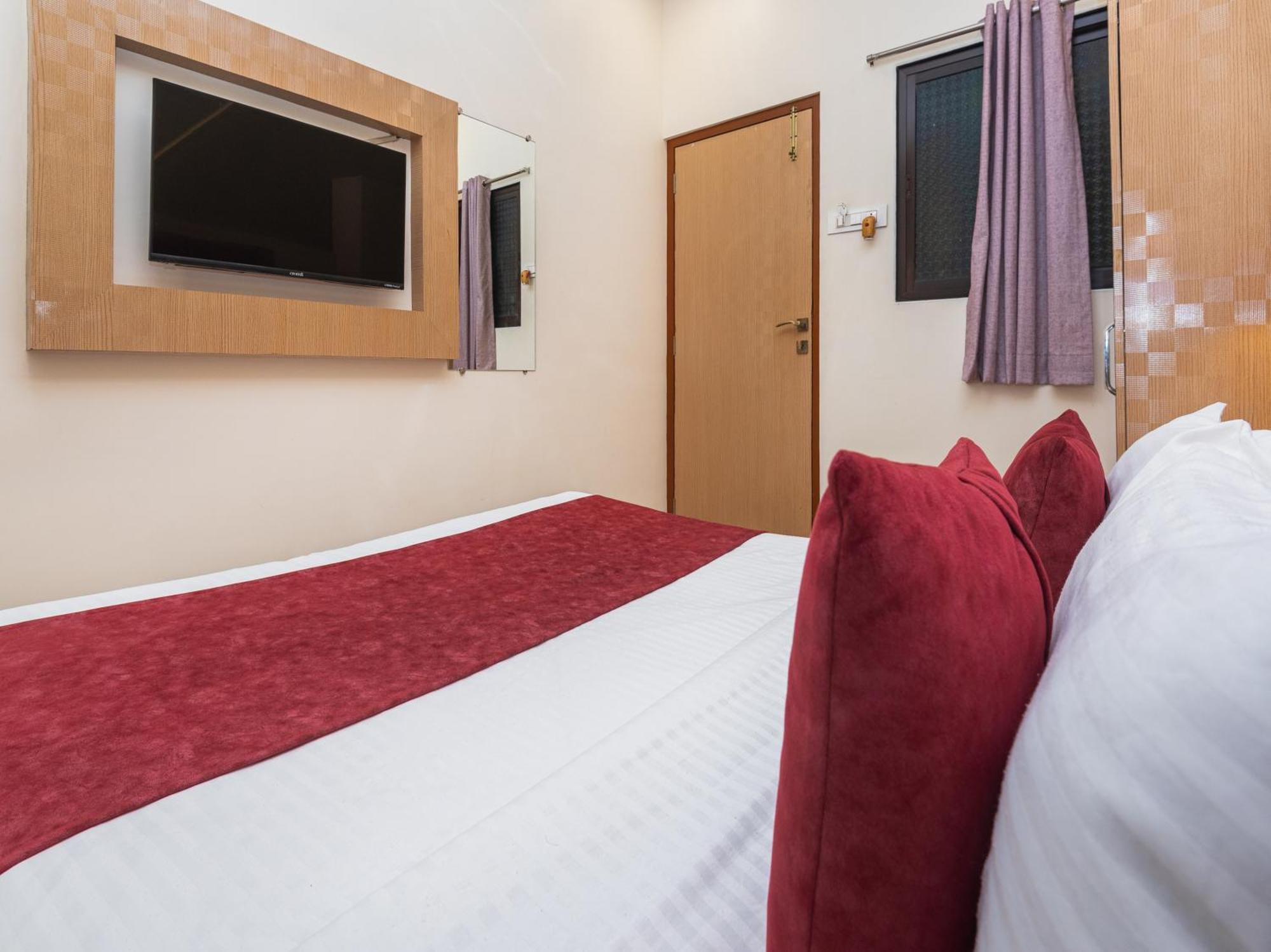 Hotel Priceless Suite Bombay Exhibition Centre Goregaon West Mumbai Exterior photo
