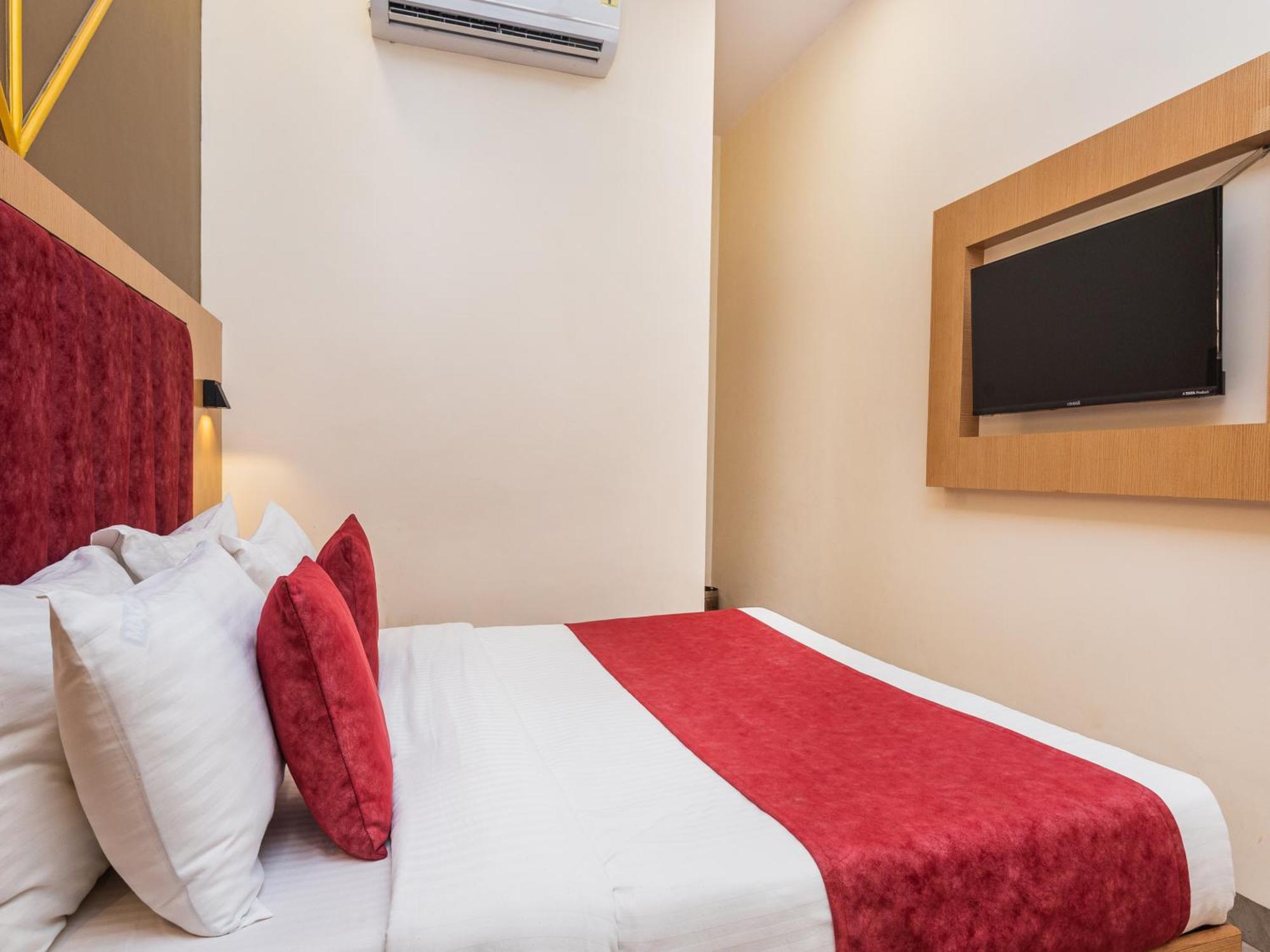Hotel Priceless Suite Bombay Exhibition Centre Goregaon West Mumbai Exterior photo