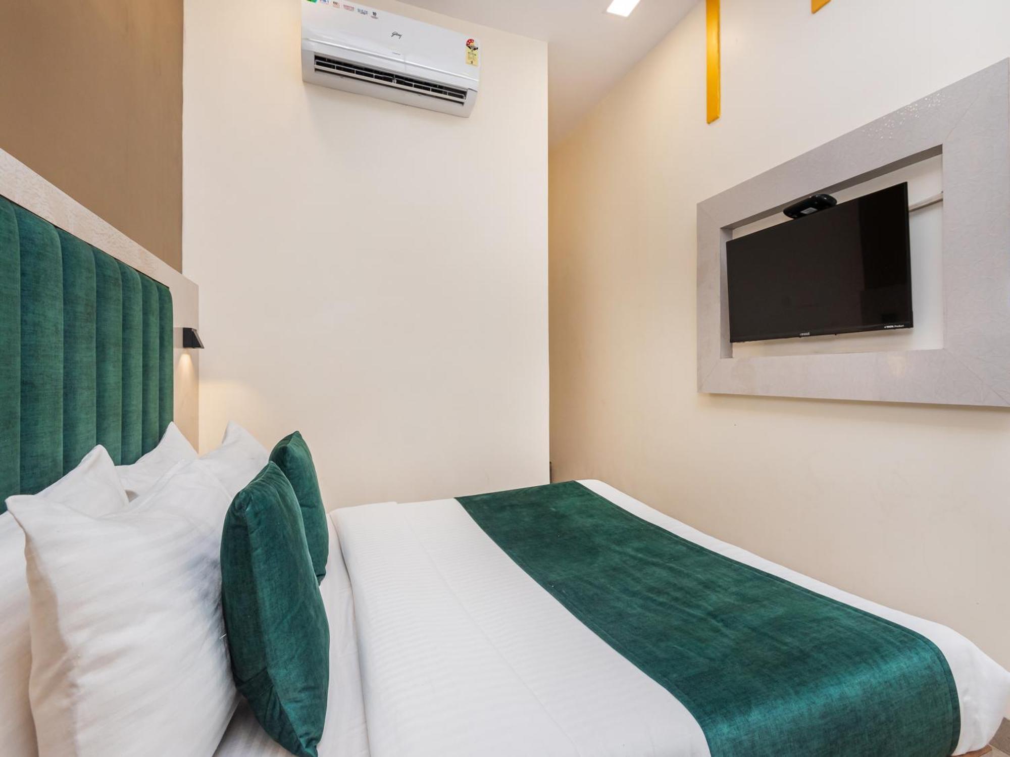 Hotel Priceless Suite Bombay Exhibition Centre Goregaon West Mumbai Exterior photo