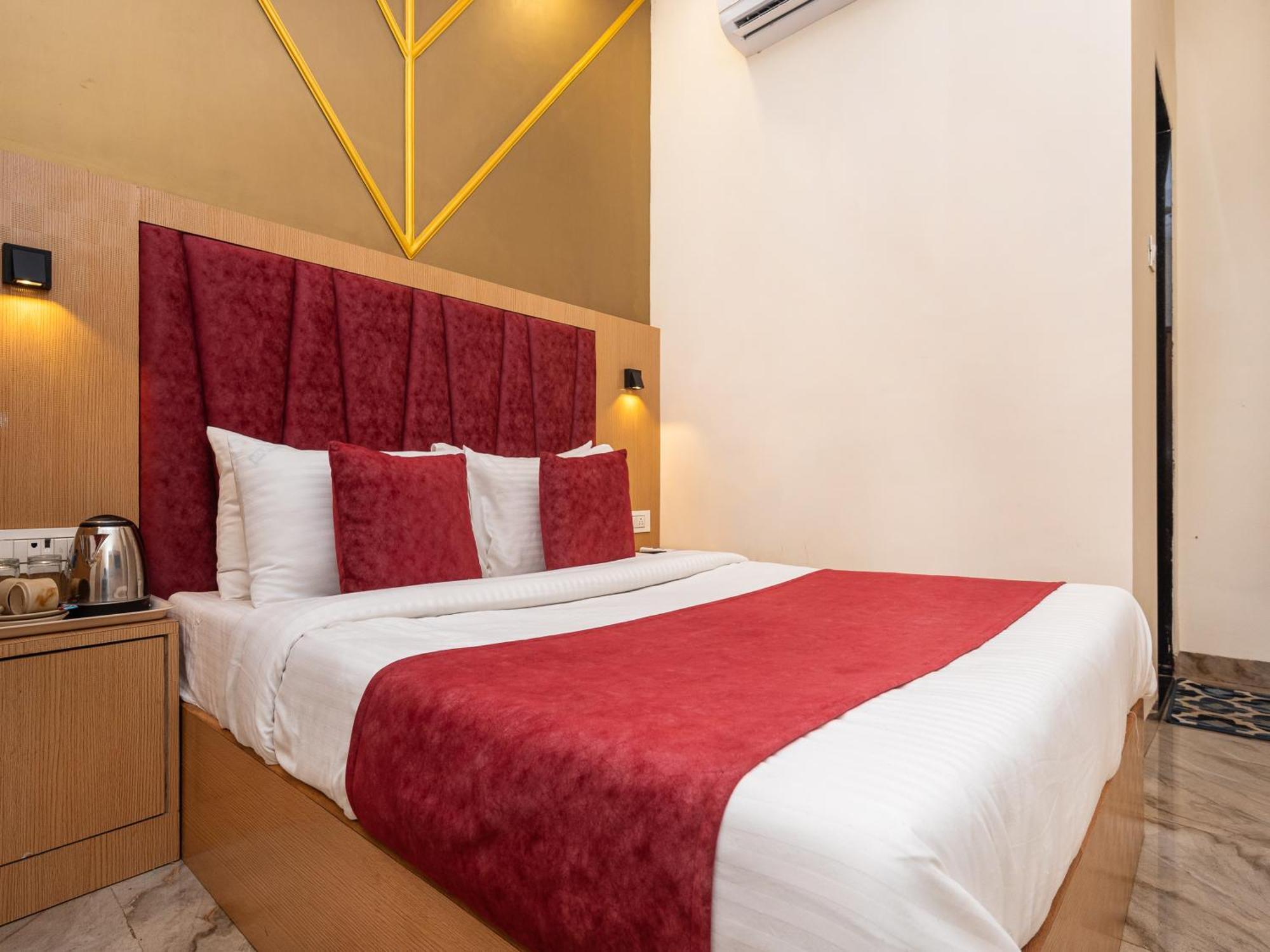 Hotel Priceless Suite Bombay Exhibition Centre Goregaon West Mumbai Exterior photo